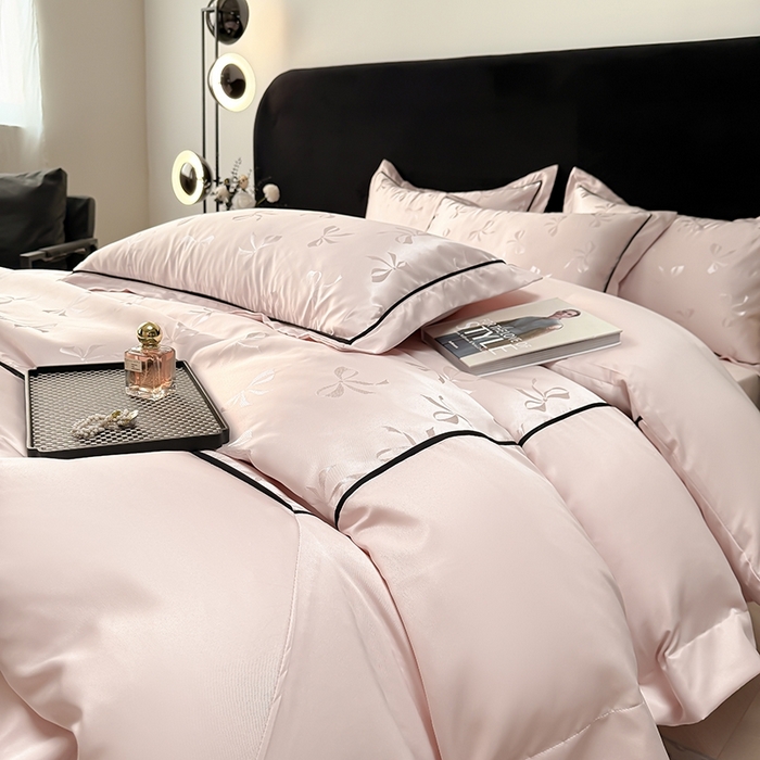 91家纺网 家纺一手货源 找家纺 狂想家 2025春夏新款亮丝提花系列四件套 伊莎轻奢粉