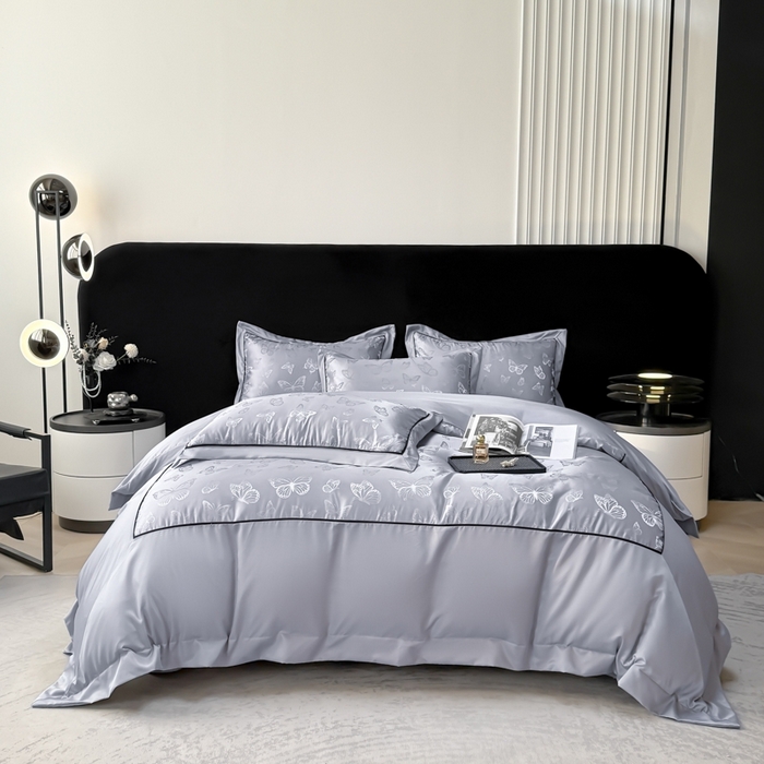 91家纺网 家纺一手货源 找家纺 狂想家 2025春夏新款亮丝提花系列四件套 洛莉高级灰