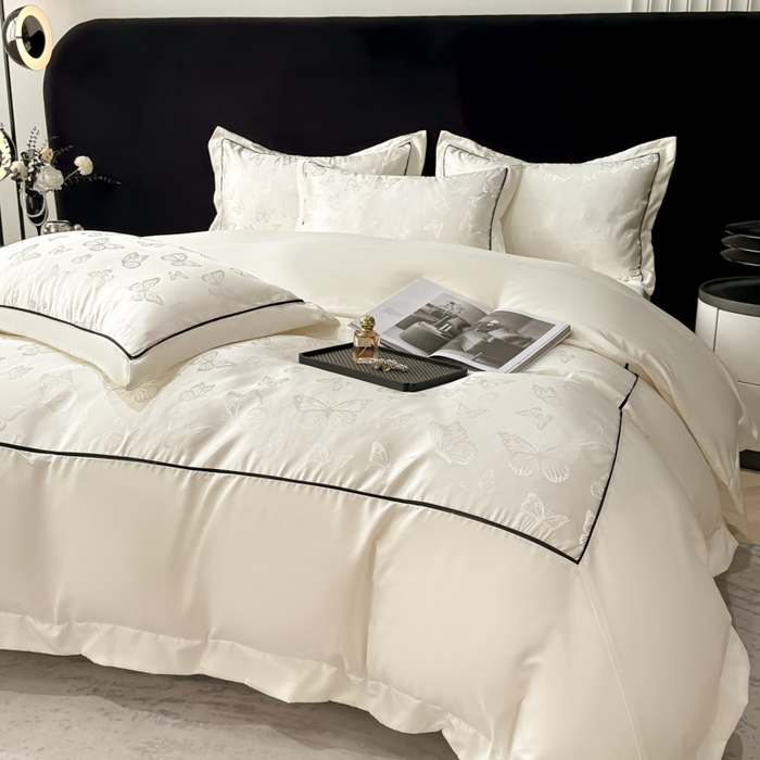 91家纺网 家纺一手货源 找家纺 狂想家 2025春夏新款亮丝提花系列四件套 洛莉奶昔白