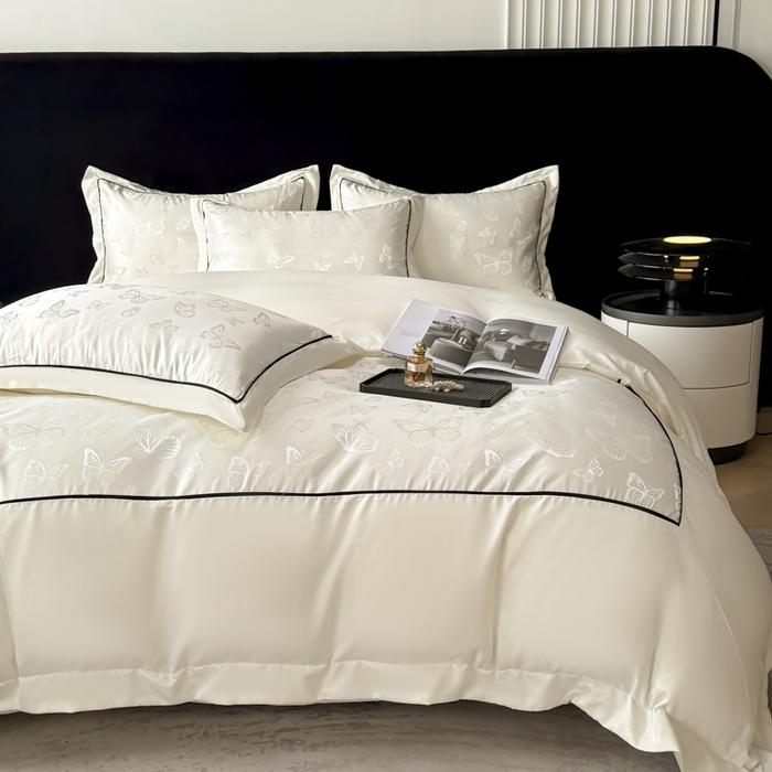 91家纺网 家纺一手货源 找家纺 狂想家 2025春夏新款亮丝提花系列四件套 洛莉奶昔白