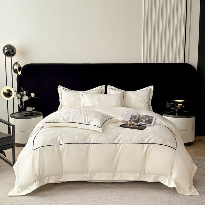 91家纺网 家纺一手货源 找家纺 狂想家 2025春夏新款亮丝提花系列四件套 洛莉奶昔白