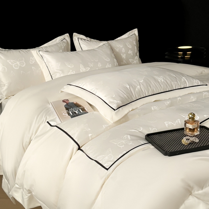 91家纺网 家纺一手货源 找家纺 狂想家 2025春夏新款亮丝提花系列四件套 洛莉奶昔白