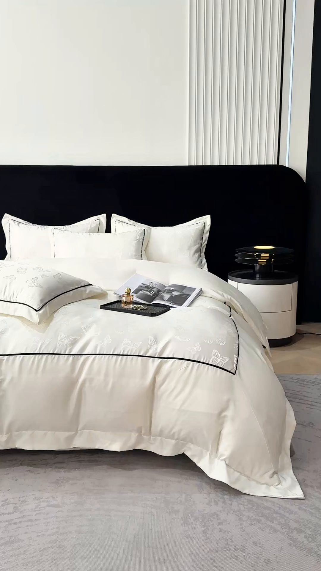 91家纺网 家纺一手货源 找家纺 狂想家 2025春夏新款亮丝提花系列四件套 洛莉奶昔白