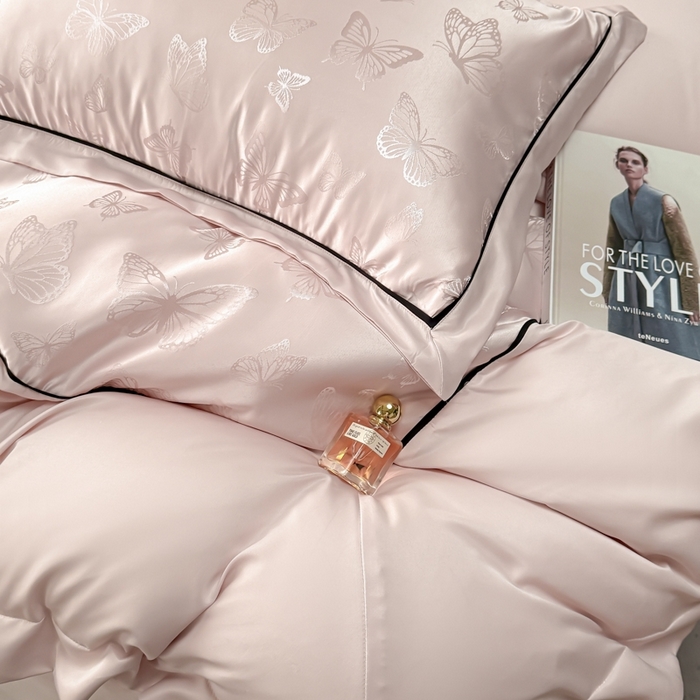 91家纺网 家纺一手货源 找家纺 狂想家 2025春夏新款亮丝提花系列四件套 洛莉轻奢粉