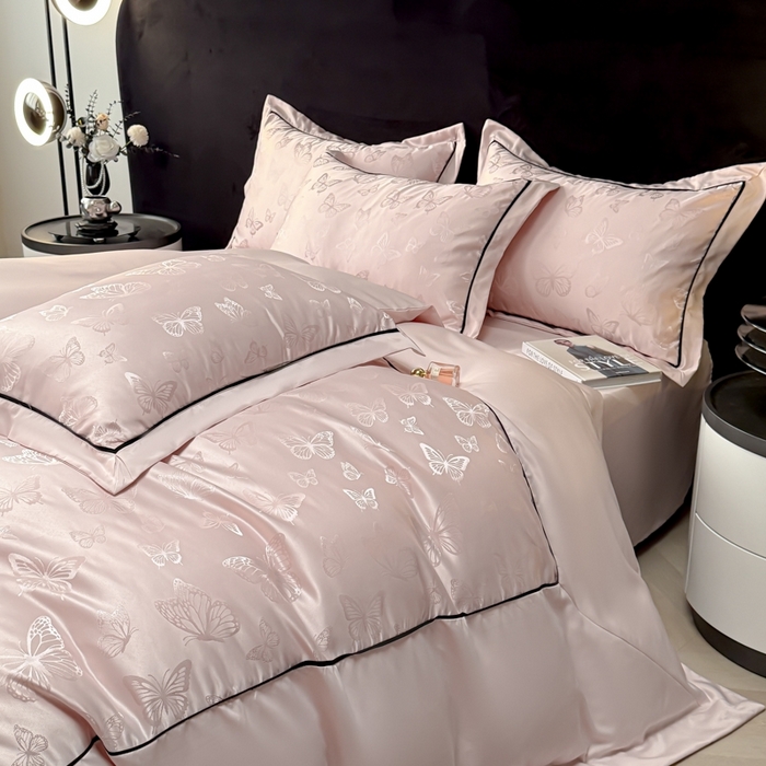 91家纺网 家纺一手货源 找家纺 狂想家 2025春夏新款亮丝提花系列四件套 洛莉轻奢粉