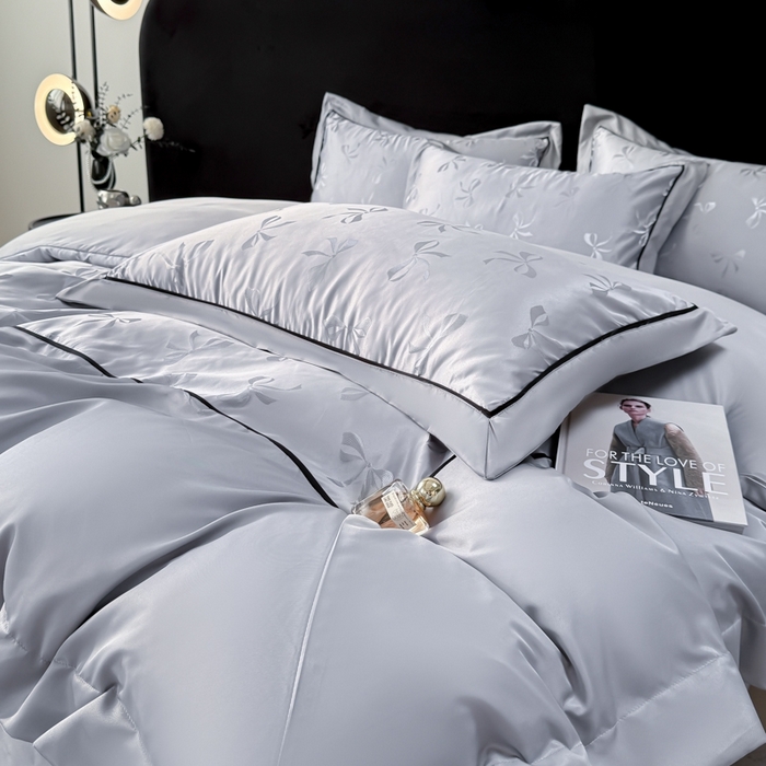 91家纺网 家纺一手货源 找家纺 狂想家 2025春夏新款亮丝提花系列四件套 伊莎高级灰