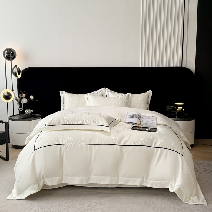 91家纺网 家纺一手货源 找家纺 狂想家 2025春夏新款亮丝提花系列四件套 伊莎奶昔白