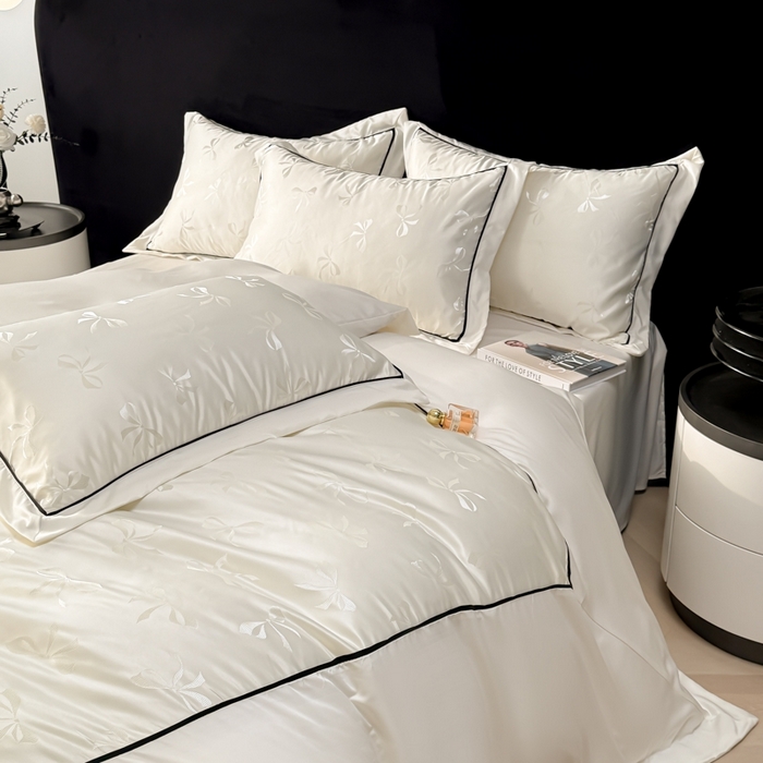 91家纺网 家纺一手货源 找家纺 狂想家 2025春夏新款亮丝提花系列四件套 伊莎奶昔白