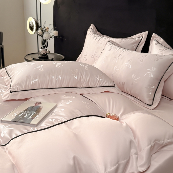 91家纺网 家纺一手货源 找家纺 狂想家 2025春夏新款亮丝提花系列四件套 伊莎轻奢粉