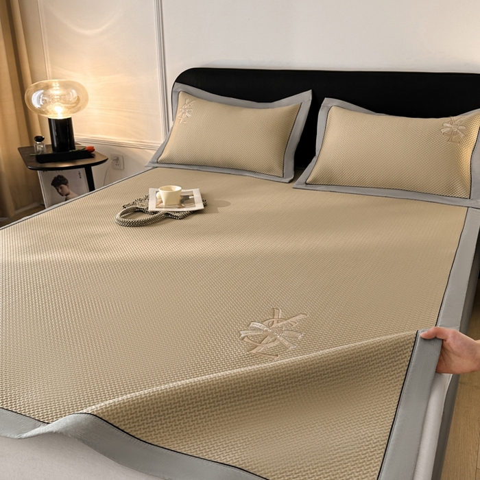 91家纺网 家纺一手货源 找家纺 （总）慕尚家纺 2025新款PE刺绣款minmin&ysl凉感席席子凉席