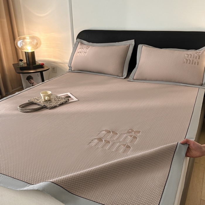 91家纺网 家纺一手货源 找家纺 （总）慕尚家纺 2025新款PE刺绣款minmin&ysl凉感席席子凉席