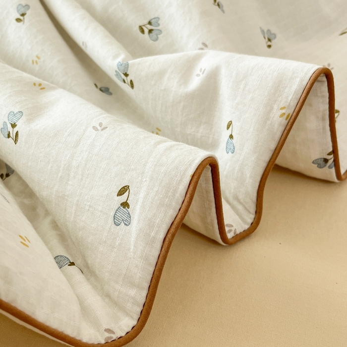 91家纺网 家纺一手货源 找家纺 慕尚家纺 2025新款全棉纯棉双层纱夏被夏凉被空调被四件套 花坊米白