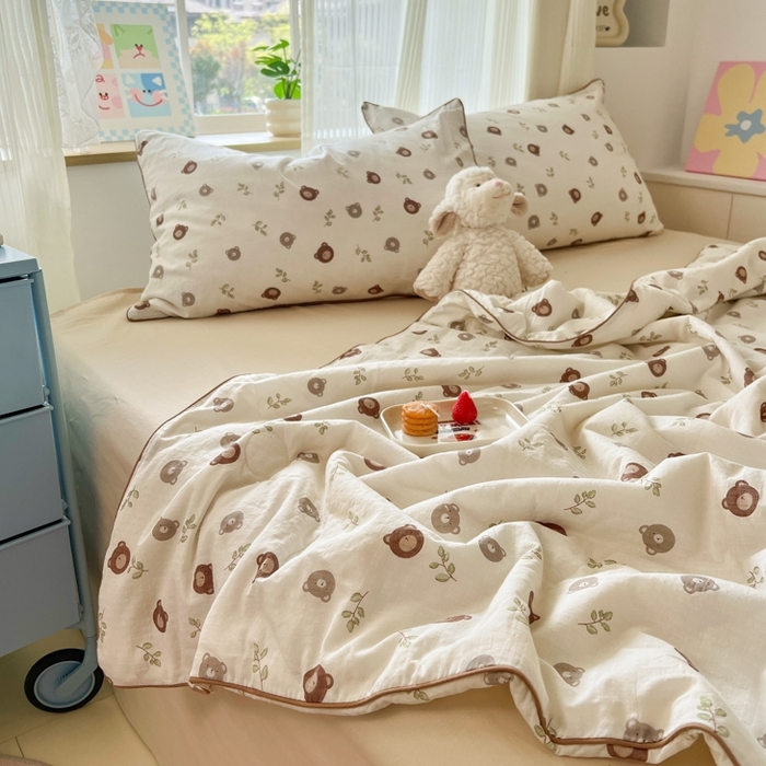 91家纺网 家纺一手货源 找家纺 慕尚家纺 2025新款全棉纯棉双层纱夏被夏凉被空调被四件套 皮卡熊