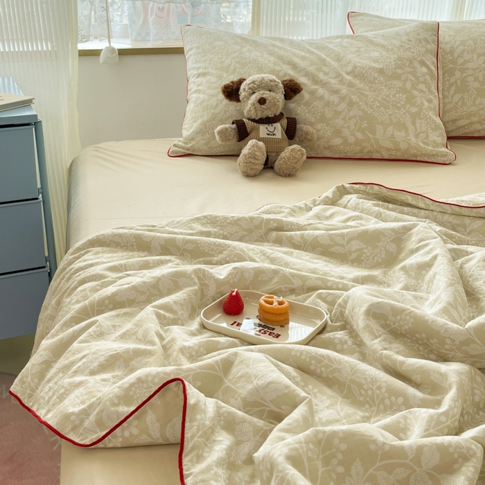 91家纺网 家纺一手货源 找家纺 慕尚家纺 2025新款全棉纯棉双层纱夏被夏凉被空调被四件套 山茶-米黄