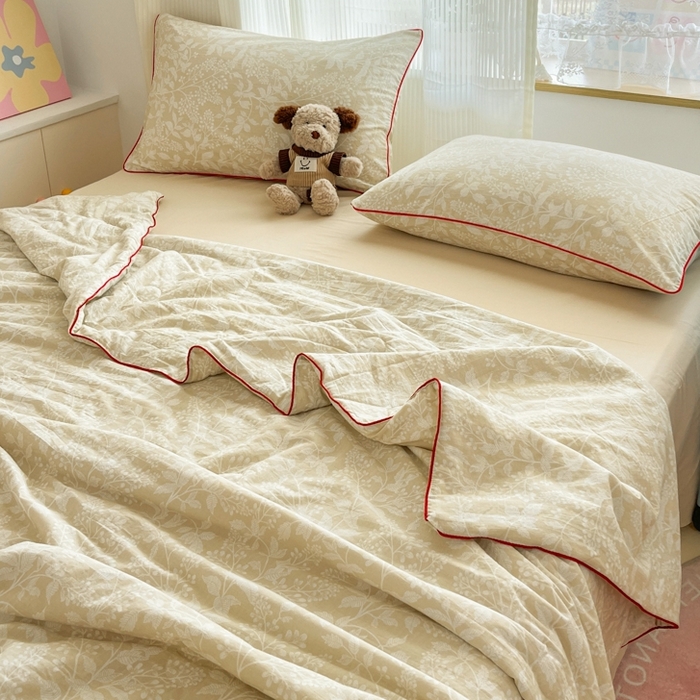 91家纺网 家纺一手货源 找家纺 慕尚家纺 2025新款全棉纯棉双层纱夏被夏凉被空调被四件套 山茶-米黄