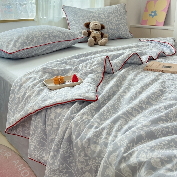 91家纺网 家纺一手货源 找家纺 慕尚家纺 2025新款全棉纯棉双层纱夏被夏凉被空调被四件套 山茶-灰蓝