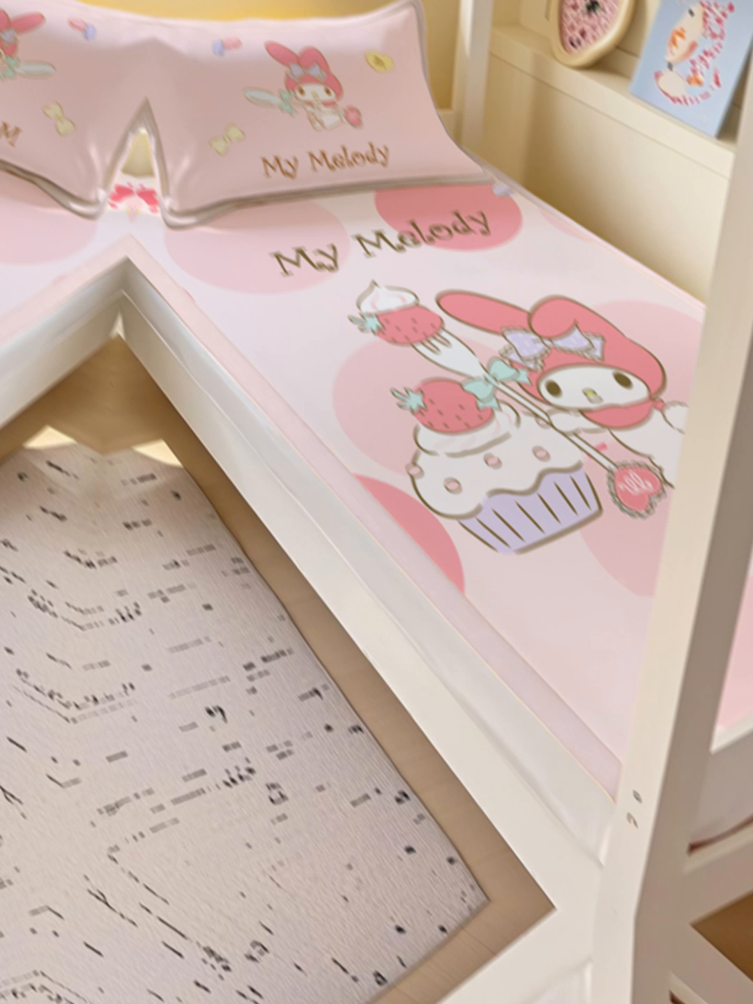 91家纺网 家纺一手货源 找家纺 博雅 2025春夏新款学生宿舍床三丽鸥冰丝凉席席子 蛋糕美乐蒂