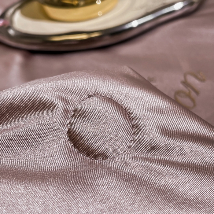 91家纺网 家纺一手货源 找家纺 佳居缘 2025春夏新款透爽冰肌7A抗菌美 肤锦氨夏被夏凉被空调被 樱草紫