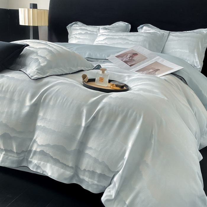 91家纺网 家纺一手货源 找家纺 爱彼家纺 2025夏季新款高端水洗冰丝提花四件套 山水画烟波蓝