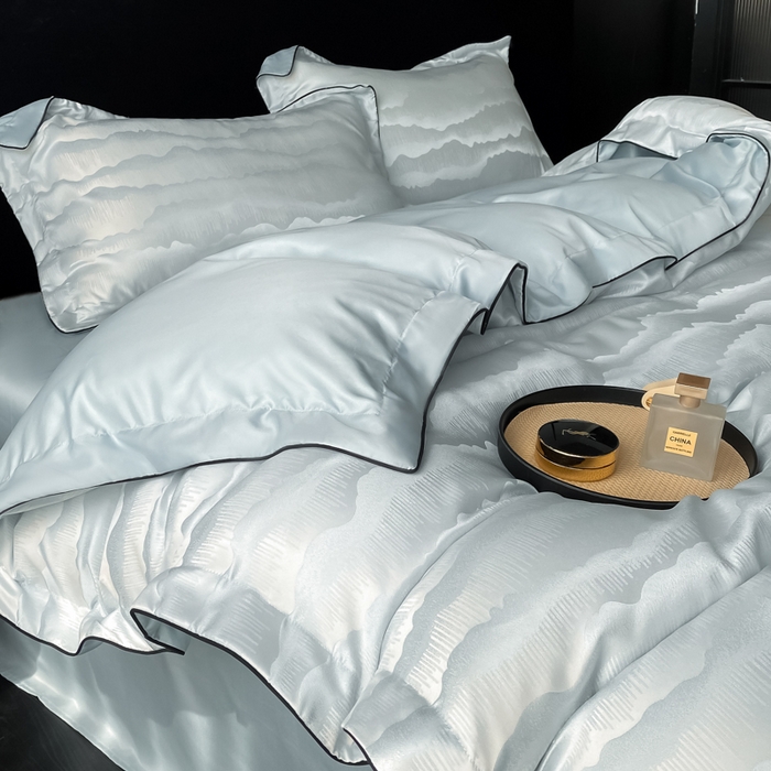 91家纺网 家纺一手货源 找家纺 爱彼家纺 2025夏季新款高端水洗冰丝提花四件套 山水画烟波蓝