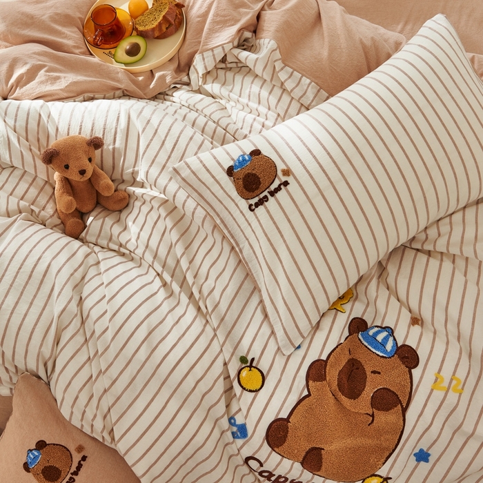 91家纺网 家纺一手货源 找家纺 徕米家居  2025新款色织全棉水洗棉毛巾绣四件套 条纹卡皮巴拉