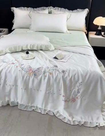 91家纺网 家纺一手货源 找家纺 梦舒羽  2025新款水洗真丝床单冰丝凉感宿舍被单三件套 奶油浅绿