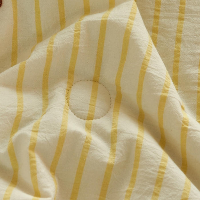 91家纺网 家纺一手货源 找家纺 2025新款色织全棉纯棉绣花单夏被夏凉被空调被 条纹曲奇