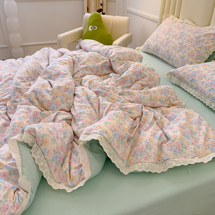 91家纺网 家纺一手货源 找家纺 竹合家纺 2025新款云感皱皱四件套-镂空花边款法式 花边款-薄荷初夏