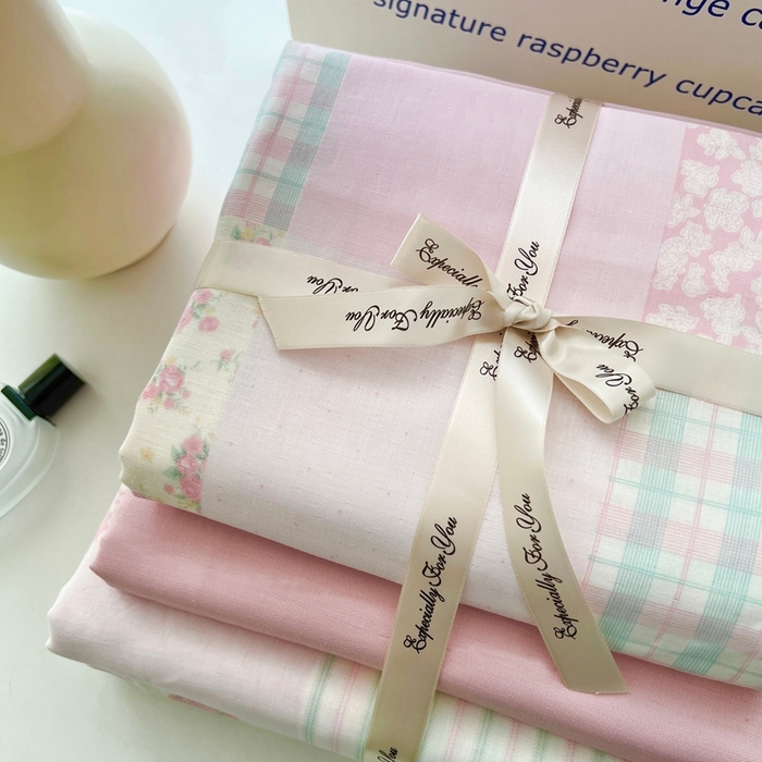 91家纺网 家纺一手货源 找家纺 优品阁 2025新款人字纹全棉双层纱四件套 百福【升级款-提花人字纹床单】