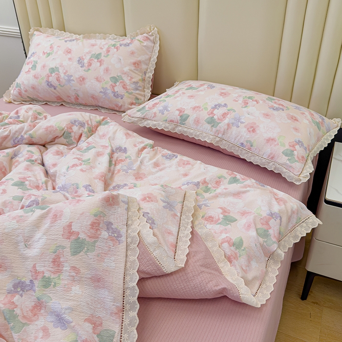 91家纺网 家纺一手货源 找家纺 竹合家纺 2025新款云感皱皱四件套-镂空花边款法式 花边款-若欢