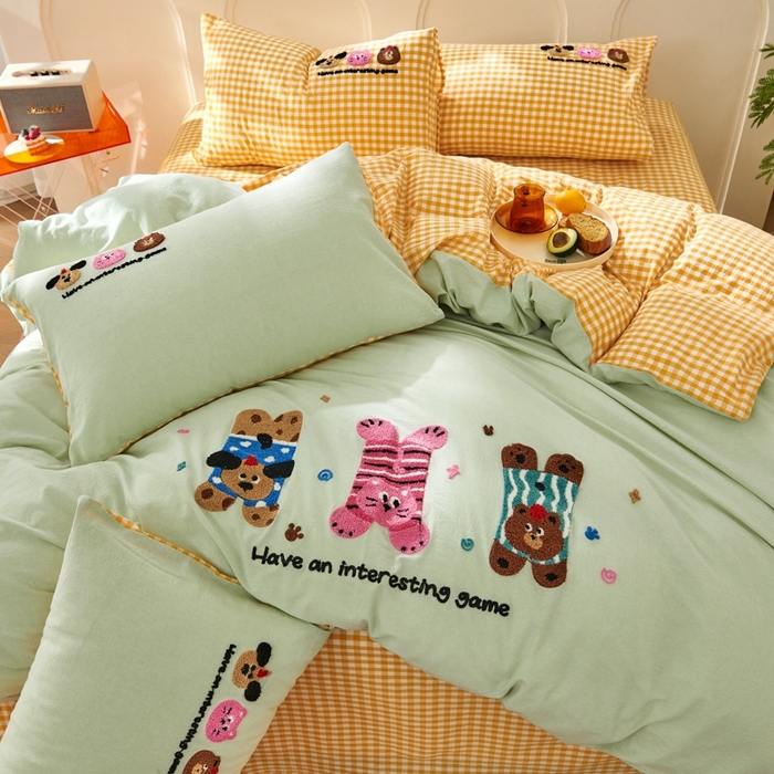 91家纺网 家纺一手货源 找家纺 徕米家居  2025新款色织全棉水洗棉毛巾绣四件套 顽皮狗