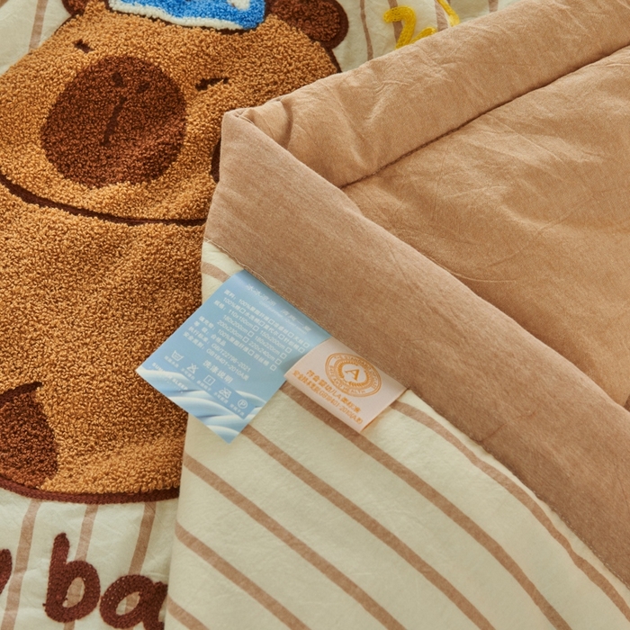 91家纺网 家纺一手货源 找家纺 徕米家居  2025新款色织全棉纯棉绣花夏被夏凉被空调被四件套 条纹卡皮巴拉