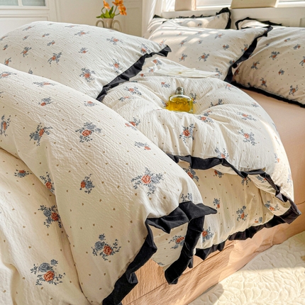 优选良品 2025新款直播热款赫本风皱皱双层纱花边款针织皱皱纱法式印花吊边床单三件套床笠四件套 舒曼