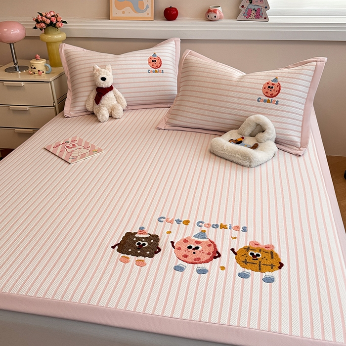 91家纺网 家纺一手货源 找家纺 蓝邻家纺 2025年新款PE提花卡通毛巾绣凉席系列场景二 趣多多