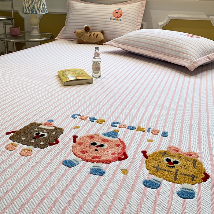 91家纺网 家纺一手货源 找家纺 2025年新款PE提花卡通毛巾绣凉席系列场景一 趣多多