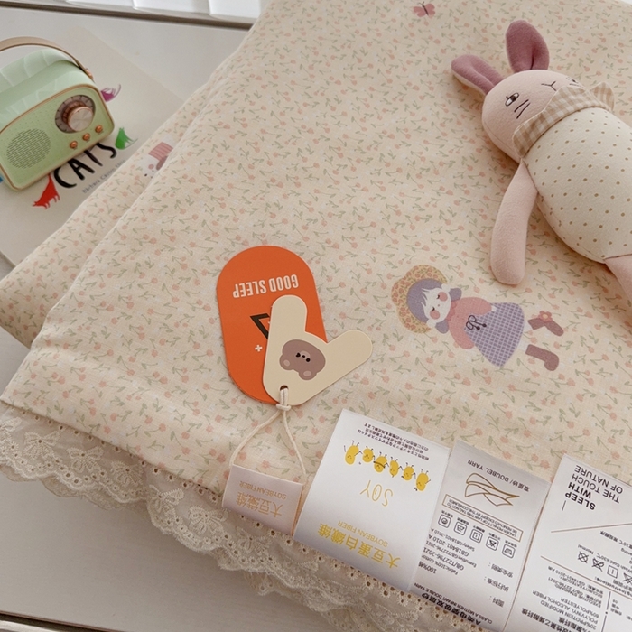 91家纺网 家纺一手货源 找家纺 于果2025新款双层纱花边款夏被 春日女孩