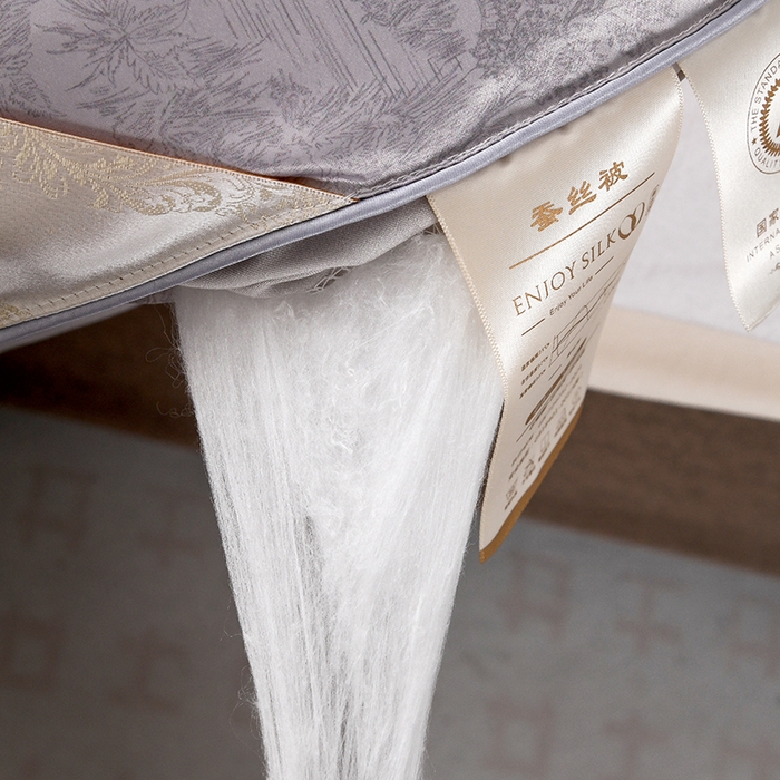 91家纺网 家纺一手货源 找家纺 鑫田家纺 2025新款天丝蚕丝被100%柞蚕丝夏被莱赛尔天丝数码印花 约定-浅灰