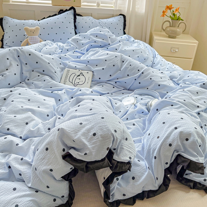 91家纺网 家纺一手货源 找家纺 优选良品 2025新款直播热款赫本风皱皱双层纱花边款针织皱皱纱法式印花吊边床单三件套床笠四件套 波点-蓝