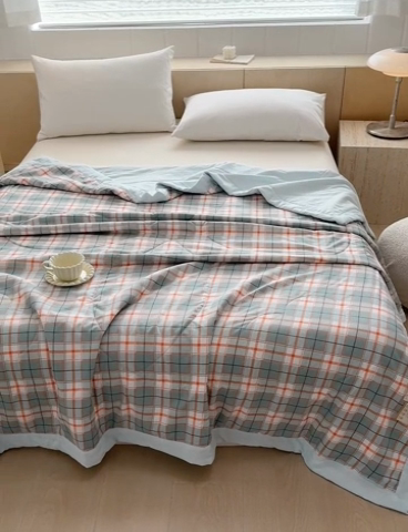 91家纺网 家纺一手货源 找家纺 博弈家纺 2025新款水洗棉棉花夏被 芸绿