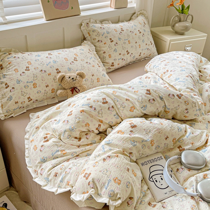 91家纺网 家纺一手货源 找家纺 优选良品 2025新款直播热款赫本风皱皱双层纱花边款针织皱皱纱法式印花吊边床单三件套床笠四件套 开心乐园