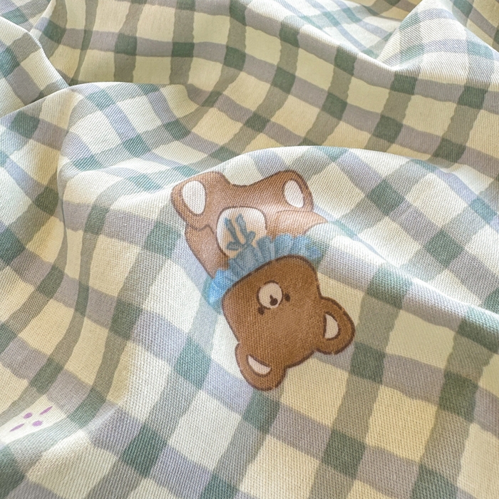 91家纺网 家纺一手货源 找家纺 黑马家居 2025新款全棉喷气13070印花四件套 格雷小熊