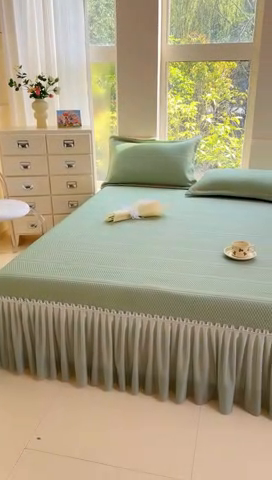 91家纺网 家纺一手货源 找家纺 慧菲 2025新款渐变床裙PE高分子凉感席床裙凉席三件套  水波绿