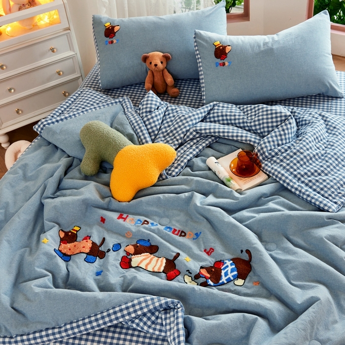 91家纺网 家纺一手货源 找家纺 2025新款色织全棉纯棉绣花单夏被夏凉被空调被 奔跑小狗-蓝