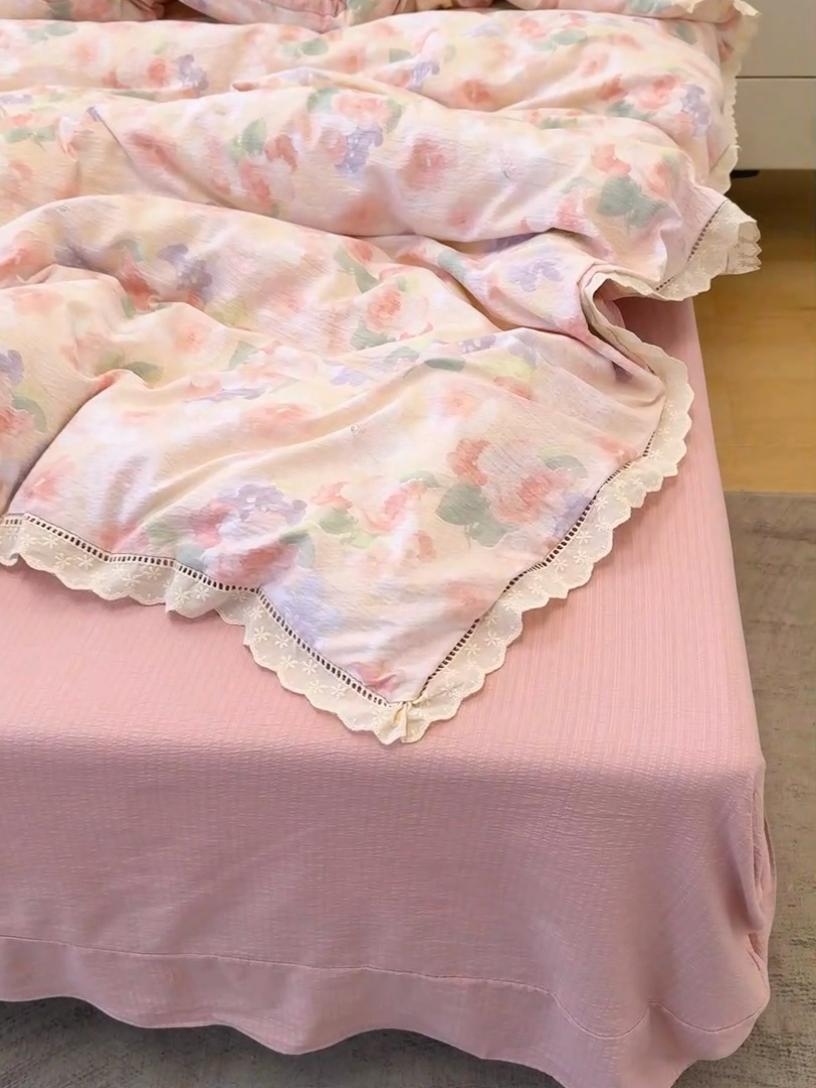 91家纺网 家纺一手货源 找家纺 竹合家纺 2025新款云感皱皱四件套-镂空花边款法式 花边款-若欢