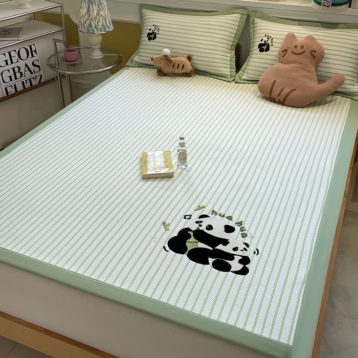 91家纺网 家纺一手货源 找家纺 2025年新款PE提花卡通毛巾绣凉席系列场景一 花花