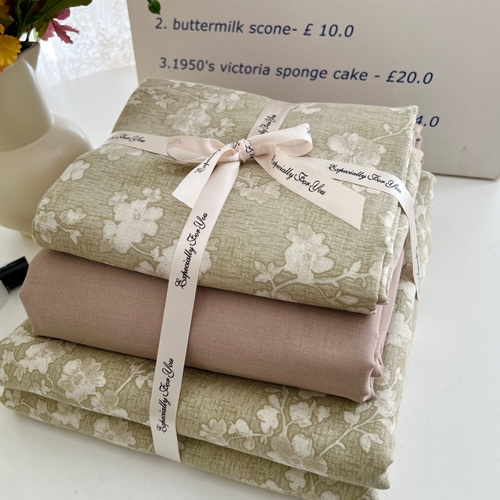 91家纺网 家纺一手货源 找家纺 优品阁 2025新款人字纹全棉双层纱四件套 名古花园【升级款-提花人字纹床单】