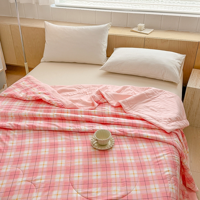 91家纺网 家纺一手货源 找家纺 博弈家纺 2025新款水洗棉棉花夏被 娇粉