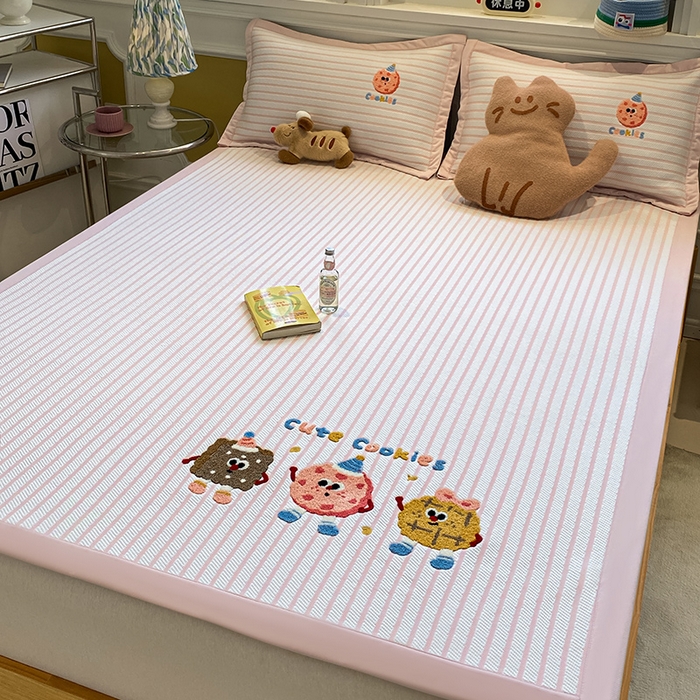 91家纺网 家纺一手货源 找家纺 2025年新款PE提花卡通毛巾绣凉席系列场景一 趣多多