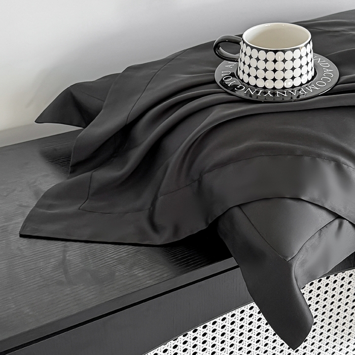 91家纺网 家纺一手货源 找家纺 金喜 2025新款LF级60支莱赛尔天丝枕套宽边枕套 乌木黑