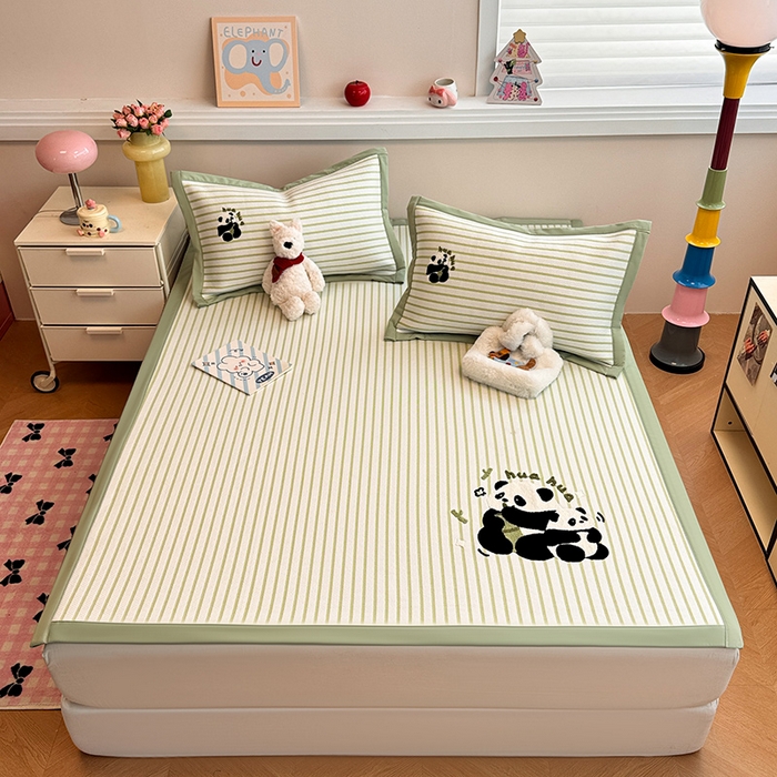 91家纺网 家纺一手货源 找家纺 蓝邻家纺 2025年新款PE提花卡通毛巾绣凉席系列场景二 花花